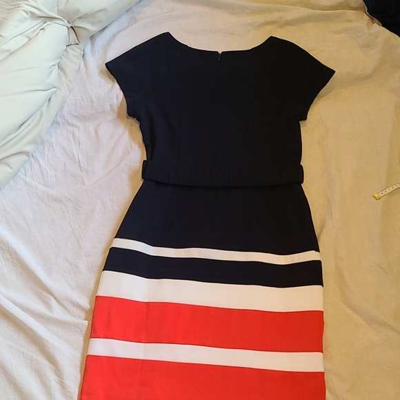 Color Block Dress - Picture 3 of 4